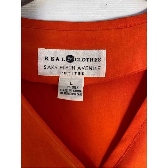 Vintage real clothes, Saks, 5th Ave., Orange 100% silk button up cardigan size P - Picture 3 of 3